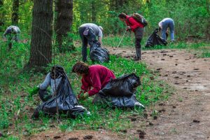 Community garden volunteers